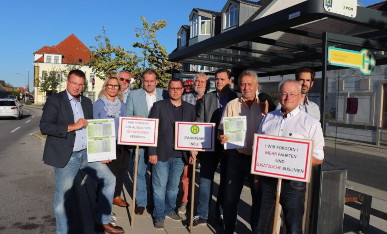 August 2018: Die Gemeinden der Kleinregion fordern mehr und bessere Busverbindungen